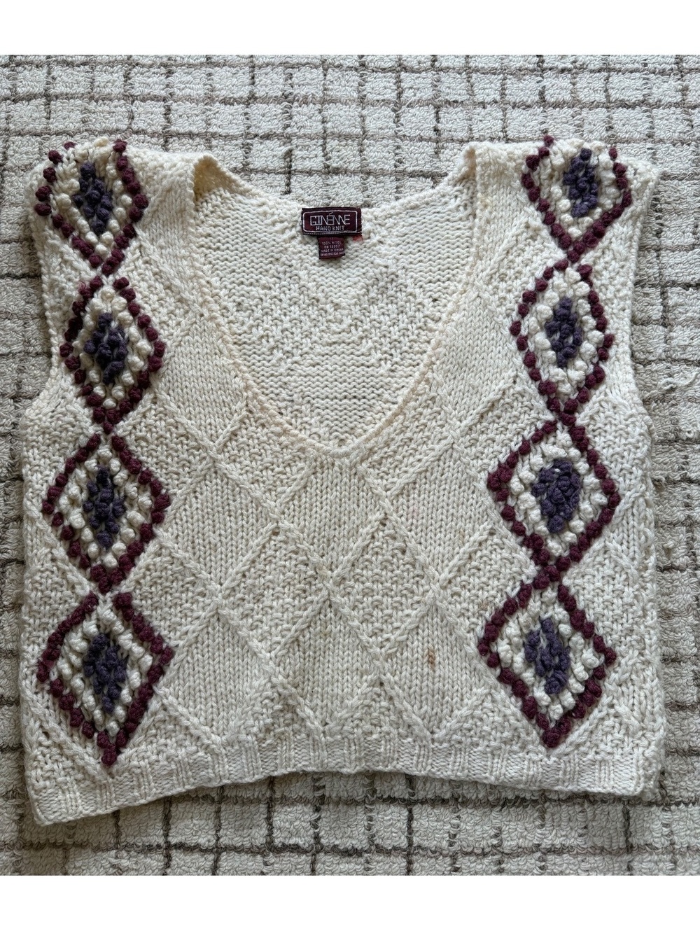 Vintage women’s wool knit grandma cottagecore cream sweater vest granola cabin